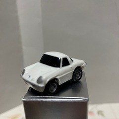 << 12 >>ミニカー3台の画像