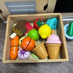 Hape キッチン コンパクト　野菜付きの画像