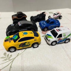 << 14 >>ミニカー7台の画像