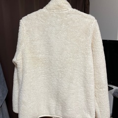 ユニクロ モコモコジャンパー〘ホームクリーニング済み〙の画像