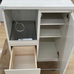 A-398★ジモティ割引あり★【リユースのサカイ野々市店】レンジ台　白　(幅)65cm×(奥行き)44cm×(高さ)83.5cm ※クリーニング済みの画像