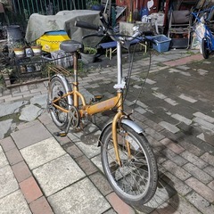【5637】折り畳み　20インチ　3,900円（防犯・税込）の画像