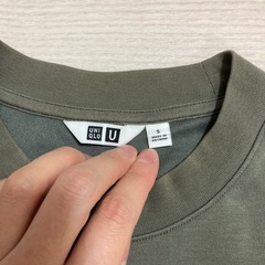 UNIQLO ユニクロ エアリズム　長袖Tシャツ ロンT カーキ 無地の画像