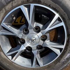 ハイエース純正ホイール
の画像