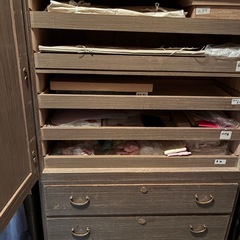 着物用桐たんすの画像