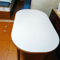 ダイニングテーブル の画像
