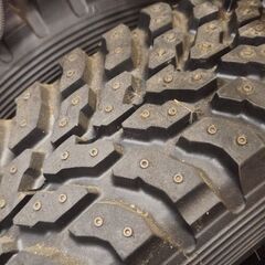 スパイクタイヤの画像