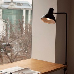 
デスクランプの画像