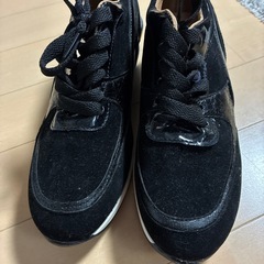 レディーススニーカー未使用品23.523.5の画像