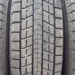 【良品】175/80R16 SJ8+ WINTERMAXX DUNLOP ジムニー冬タイヤスタッドレスバリみぞ溝の画像