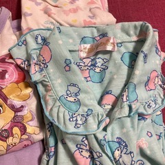 長袖パジャマ　120の画像