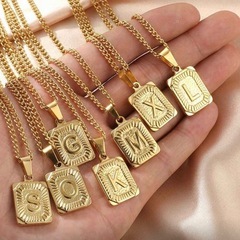 N43*《ステンレス/トップのみ》*イニシャルKネックレスの画像