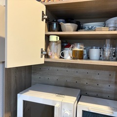 食器棚の画像