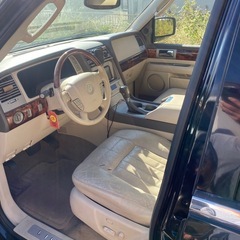 リンカーン　ナビゲーターの画像