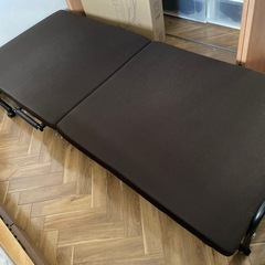 【11月初旬まで！】美品！ニトリ　折り畳みベッドの画像