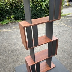 白井産業 横置きできるおしゃれなジグザグラック パーテーション 本棚 背面化粧済 ダークブラウン 幅59.6 高さ142.4 奥行23.4cm COB-1460DK コビナスの画像