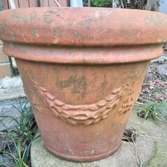 逗子 植木鉢 テラコッタ 36cm イタリア製 Made in Italy 外径 36cm 植物 樹木 花壇 花 家庭菜園 土いじり 観葉植物 栽培 アロエ 紫蘇 シソ DIY 畑 農園 木陽樹 ガーデン 盆栽 造園 緑化 庭いじり 菜園 野畑 プラントポット プランター グロスポット 緑黄色野菜 庭木 落葉樹 ガーデニング 農業 花 盆栽 移殖 シンボルツリーの画像