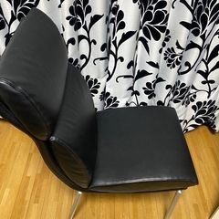 レザー椅子2セットの画像