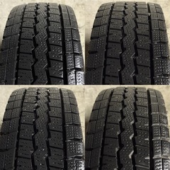 C-16 タイヤ 中古 DUNLOP STUDLESS WINTERMAXX SV01 145/80R12 80/78N LTの画像