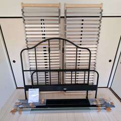 ベッド IKEA SAGSTUAの画像