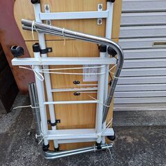 ベッドテーブルの画像