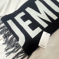 ジャックムス　Jacquems ロゴ スカーフ マフラー ブラックの画像