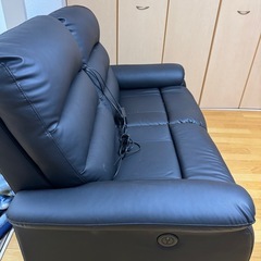 【使用一年未満】🛋 電動リクライニングソファ 2人掛け ニトリ製 美品の画像