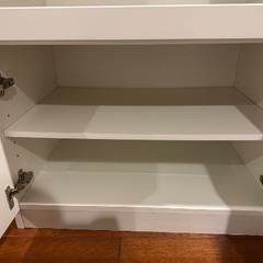 食器棚の画像