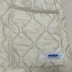 ARMEN ホワイト キルティングコート　フード付きの画像