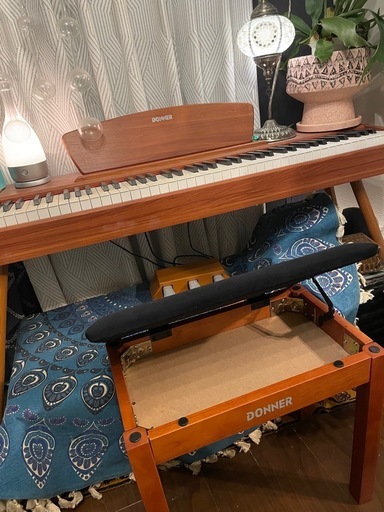 Donner 電子ピアノ 88鍵 ハンマーアクッション鍵盤 3本ペダル 専用椅子(楽譜入れ付き) セット 