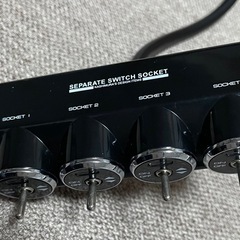 シガーソケット4連の画像