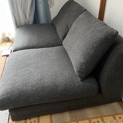 譲ります【引取日限定】ダークグレー ソファ　ニトリの画像