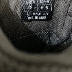 モンベル　トレッキングシューズ
の画像