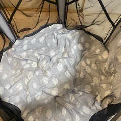 洗えてたためるポータブル ベビーサークル 日本育児の画像