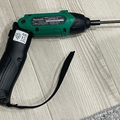 マキタ 充電式ペンスクリュードライバー　MDF001Dの画像