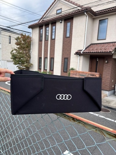 アウディ　純正　ラゲッジバック　ぬのせい布製
