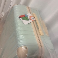 【新品‎›⩊‹】 大きめスーツケース　キャリーケースの画像