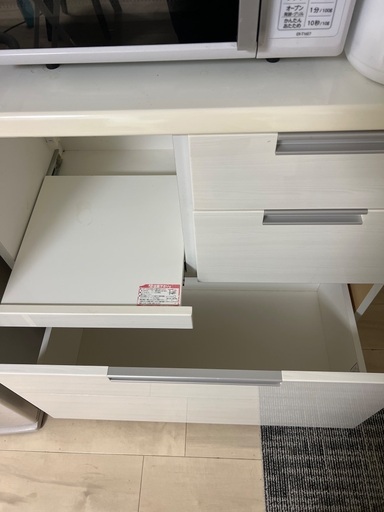 食器棚　ホワイト