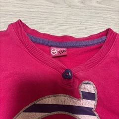 【B.Girl】ハートボタン付きロゴトップス ピンク 110サイズ 平置き38の画像