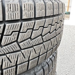 スタッドレスタイヤ アルミホイール付 4穴5穴マルチピッチの画像