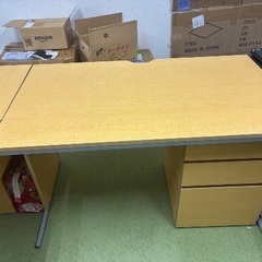 デスクとデスクワゴンのセット✖️2の画像