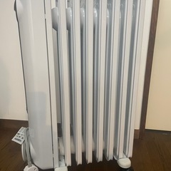 再値下げ　デロンギオイルヒーターJRE0812の画像