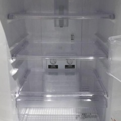 冷蔵庫【配達無料お届け設置出来ます💫都内近郊🚚】信頼の三菱製✨静音&省エネ❄️💫除菌クリーニング済✨極美品✨他にも冷蔵庫.洗濯機.電子レンジ.オーブン電子レンジ.炊飯器.テーブル&椅子.机&チェアー.ベット&マットレス.ソファーなど多種多様な美品が有ります✨お気軽にお問い合わせ下さい💫 の画像