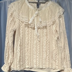 ノーブランド　ベージュトップス　ブラウス　3着の画像