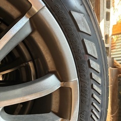 ハイエース用17inchアルミホイールの画像