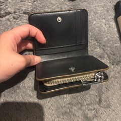2つ折り財布 マークジェイコブス
の画像