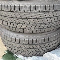 スタッドレスタイヤ　195/65R15 VRX3の画像