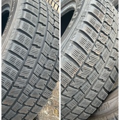 DUNLOP ダンロップ スタッドレスタイヤ 225/55/17の画像