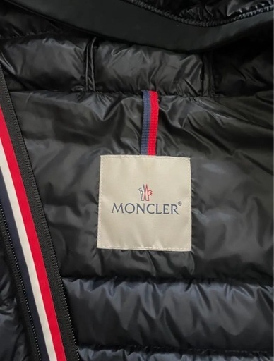  MONCLER モンクレール ブラックダウンジャケットMサイズ