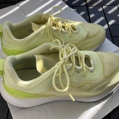 ラコステ　メンズ　２８㎝の画像